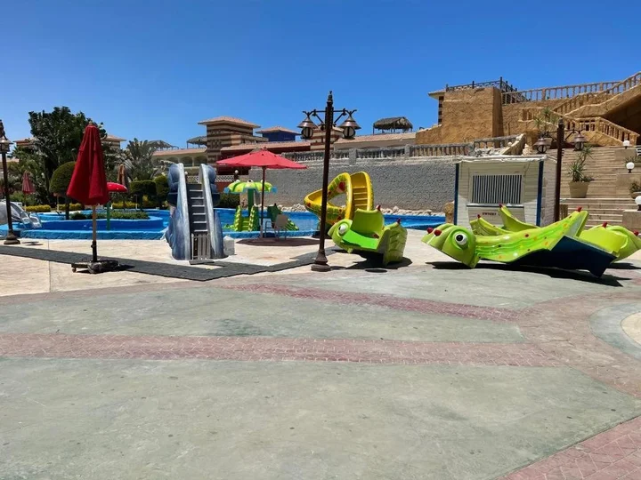 Эль-Аламейн: Patio suit, Porto marina