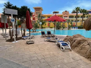 Эль-Аламейн: Patio suit, Porto marina