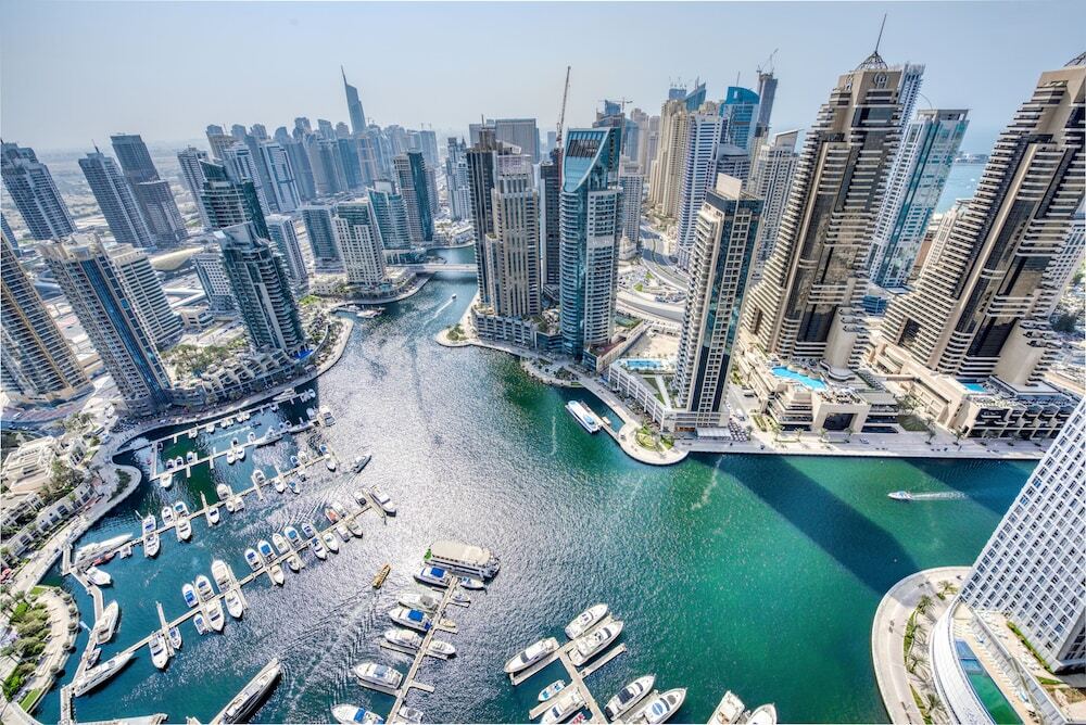 Дубай: R&H Marina Gate