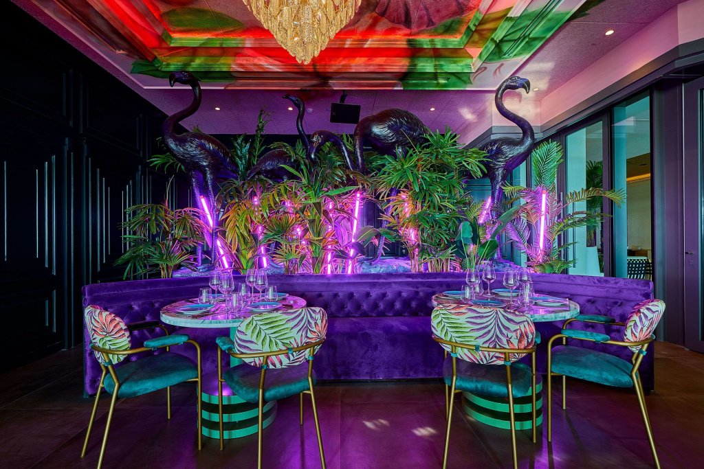 Дубай: Radisson Beach Resort Palm Jumeirah