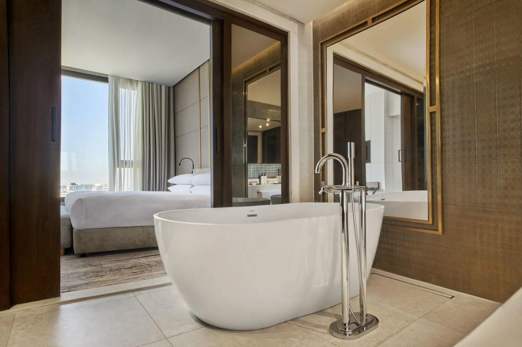 Шейх Заед Сити: Crowne Plaza West Cairo Arkan, an IHG Hotel