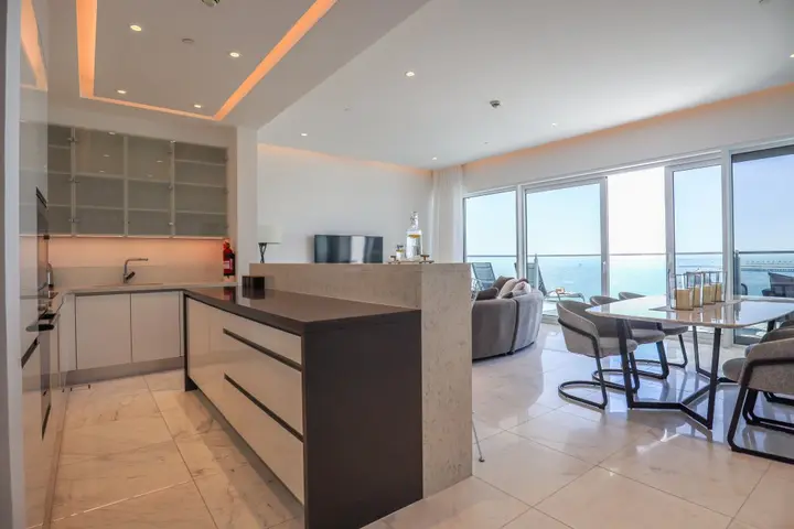 Дубай: Apartments HiGuests - Magical apartment with private beach access!
