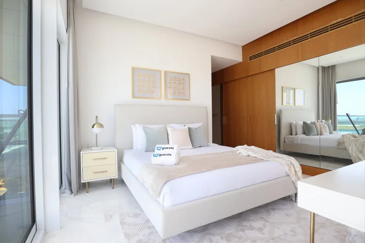 Дубай: Apartments HiGuests - Magical apartment with private beach access!