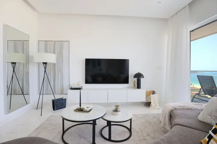 Дубай: Apartments HiGuests - Magical apartment with private beach access!
