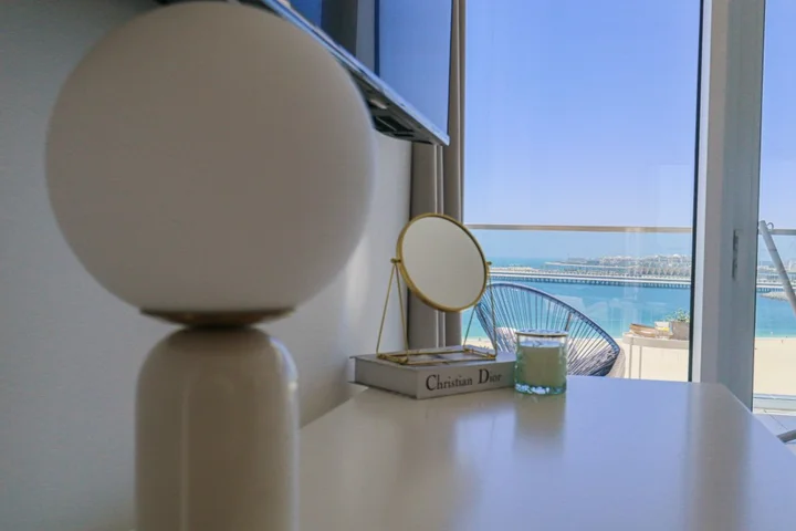 Дубай: Apartments HiGuests - Magical apartment with private beach access!
