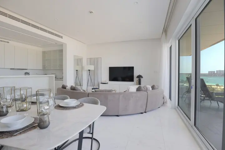 Дубай: Apartments HiGuests - Magical apartment with private beach access!
