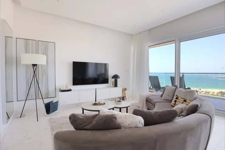 Дубай: Apartments HiGuests - Magical apartment with private beach access!