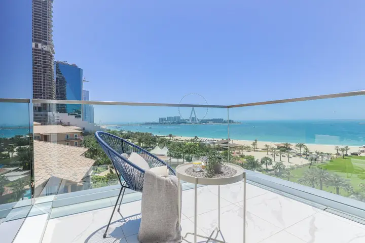 Дубай: Apartments HiGuests - Magical apartment with private beach access!