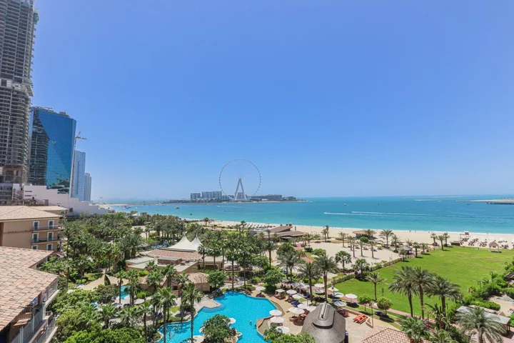 Дубай: Apartments HiGuests - Magical apartment with private beach access!