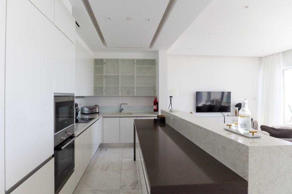 Дубай: Apartments HiGuests - Magical apartment with private beach access!