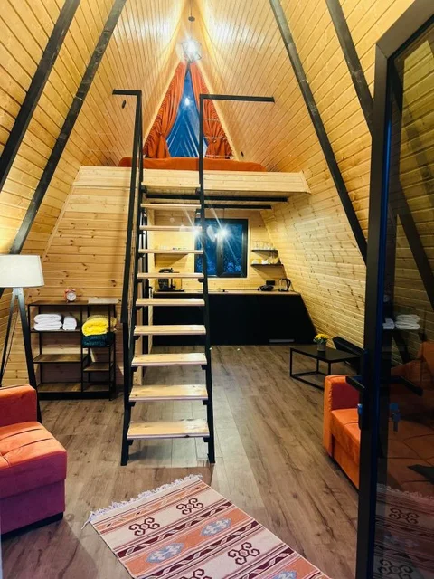 Степанцминда: Апартаменты Pyramid Kazbegi