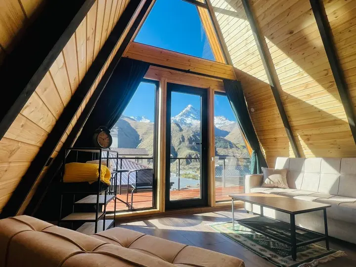 Степанцминда: Апартаменты Pyramid Kazbegi