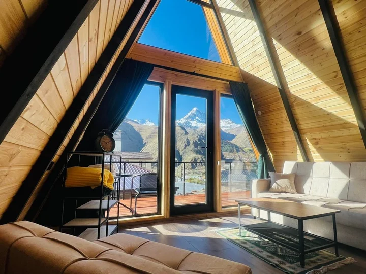 Степанцминда: Апартаменты Pyramid Kazbegi