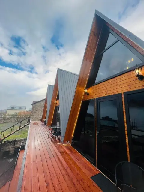 Степанцминда: Апартаменты Pyramid Kazbegi