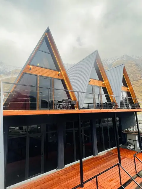 Степанцминда: Апартаменты Pyramid Kazbegi