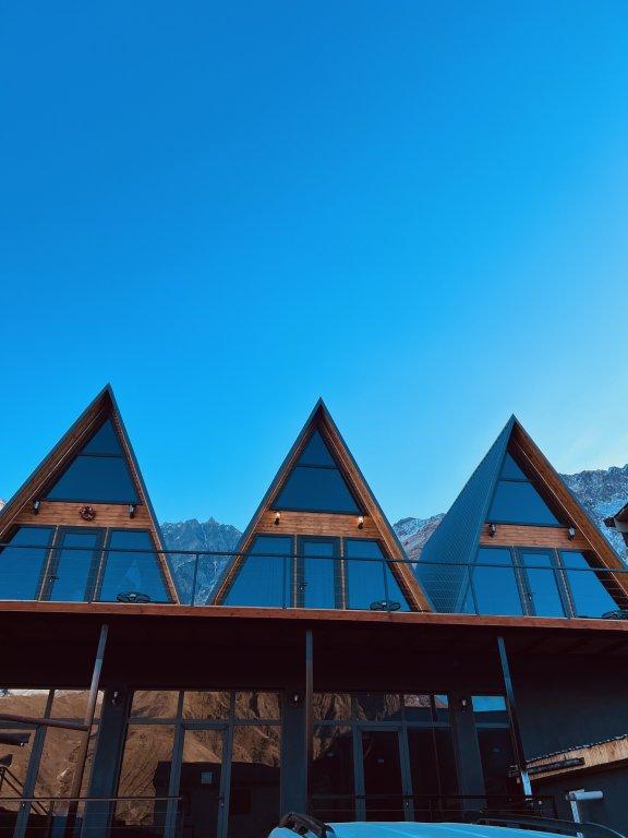 Степанцминда: Апартаменты Pyramid Kazbegi