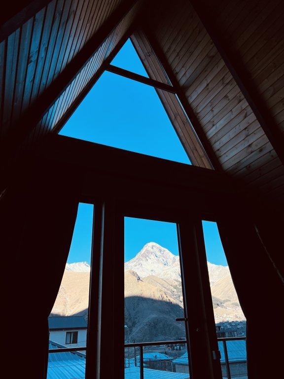 Степанцминда: Апартаменты Pyramid Kazbegi