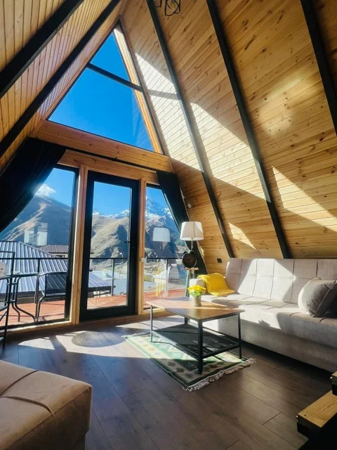 Степанцминда: Апартаменты Pyramid Kazbegi