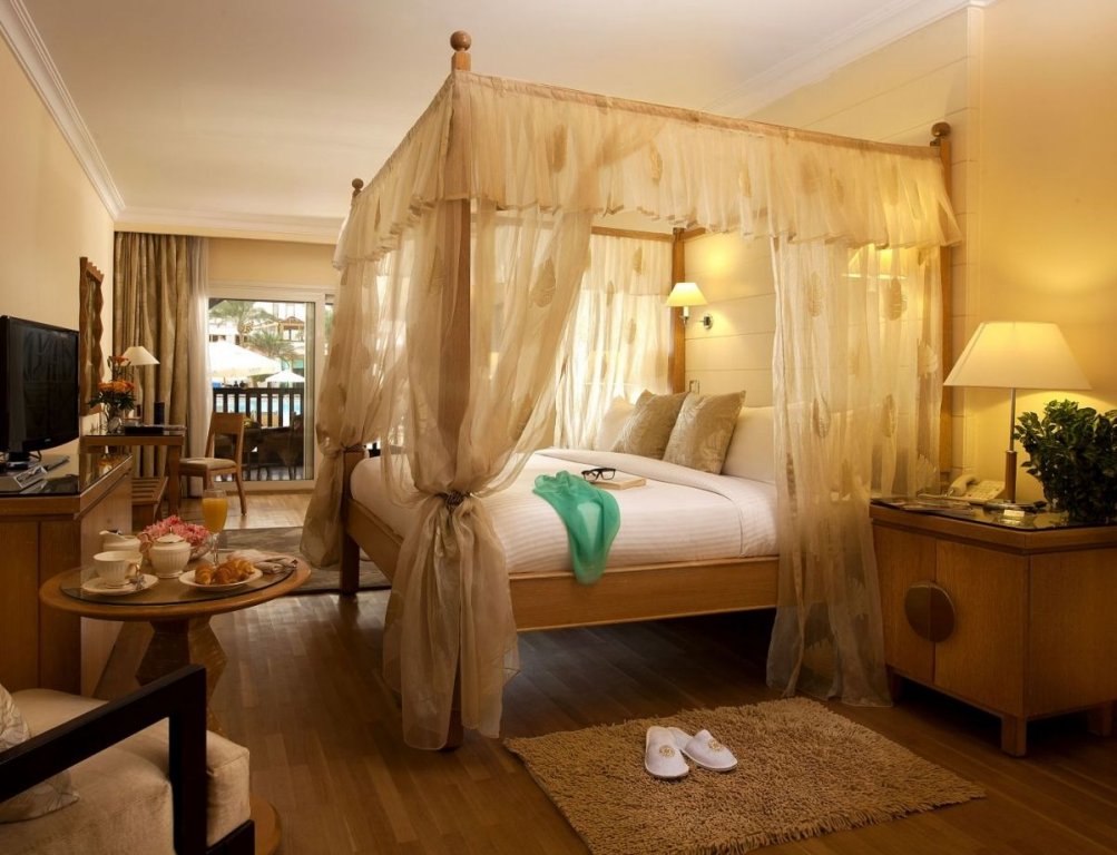 Шарм-эш-Шейх (Шарм-эль-Шейх): Royal Savoy Sharm El Sheikh