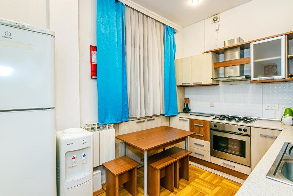 Баку: Hilton DeLuxe Apartment 4 room