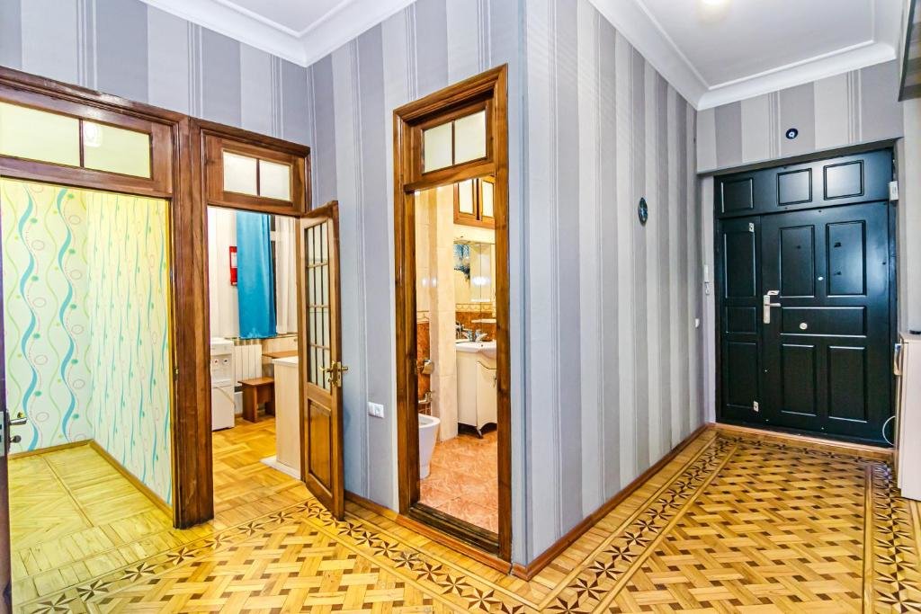 Баку: Hilton DeLuxe Apartment 4 room