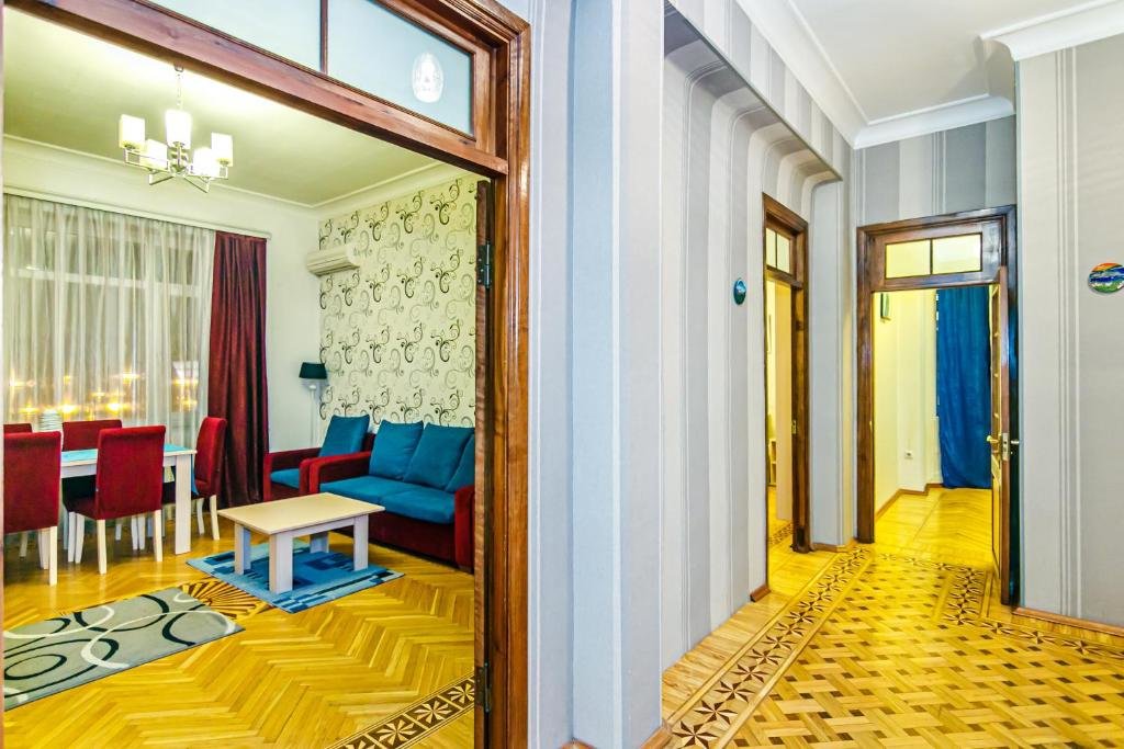 Баку: Hilton DeLuxe Apartment 4 room