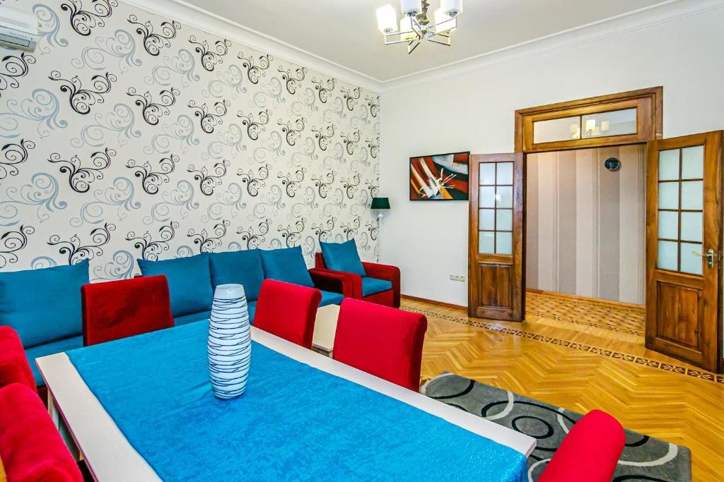 Баку: Hilton DeLuxe Apartment 4 room