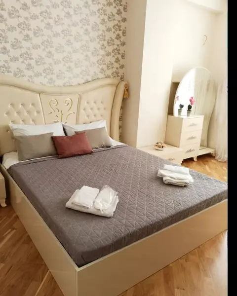 Баку: Апартаменты 3 Комнатная VIP Квартира Метро Кара Караева