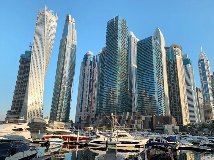 Дубай: Апартаменты Jewellery Homes in Continental Tower Dubai Marina