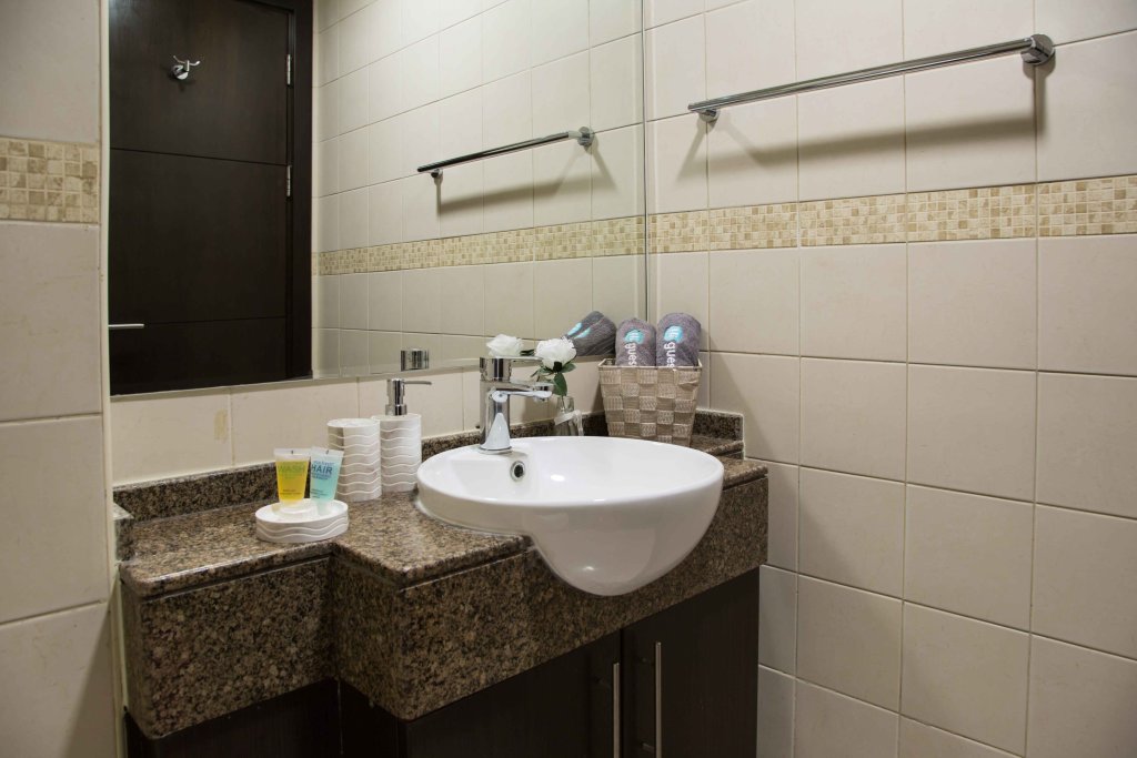 Дубай: Incredible apartment at the top of Dubai Marina