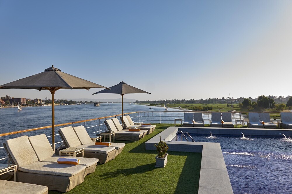 Луксор: Mövenpick Royal Lily Nile Cruise, Every Monday Four Nights From Luxor, Every Friday Three Nights From Aswan - Including Excursions & Sightseeing