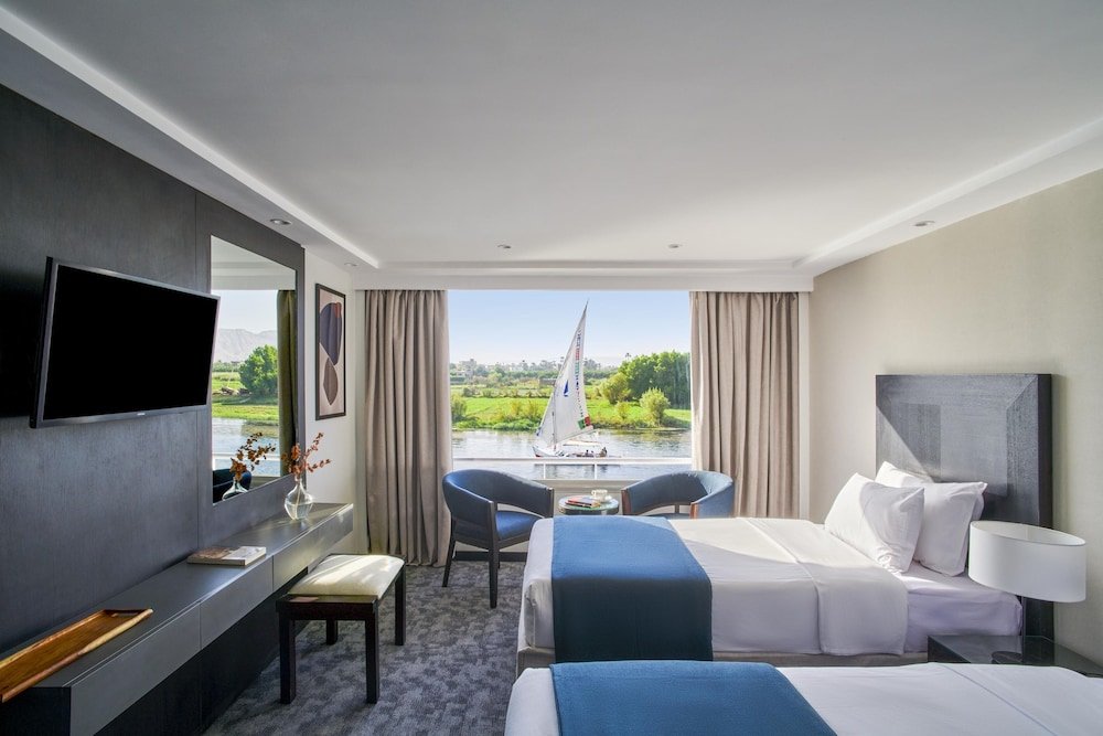 Луксор: Mövenpick Royal Lily Nile Cruise, Every Monday Four Nights From Luxor, Every Friday Three Nights From Aswan - Including Excursions & Sightseeing
