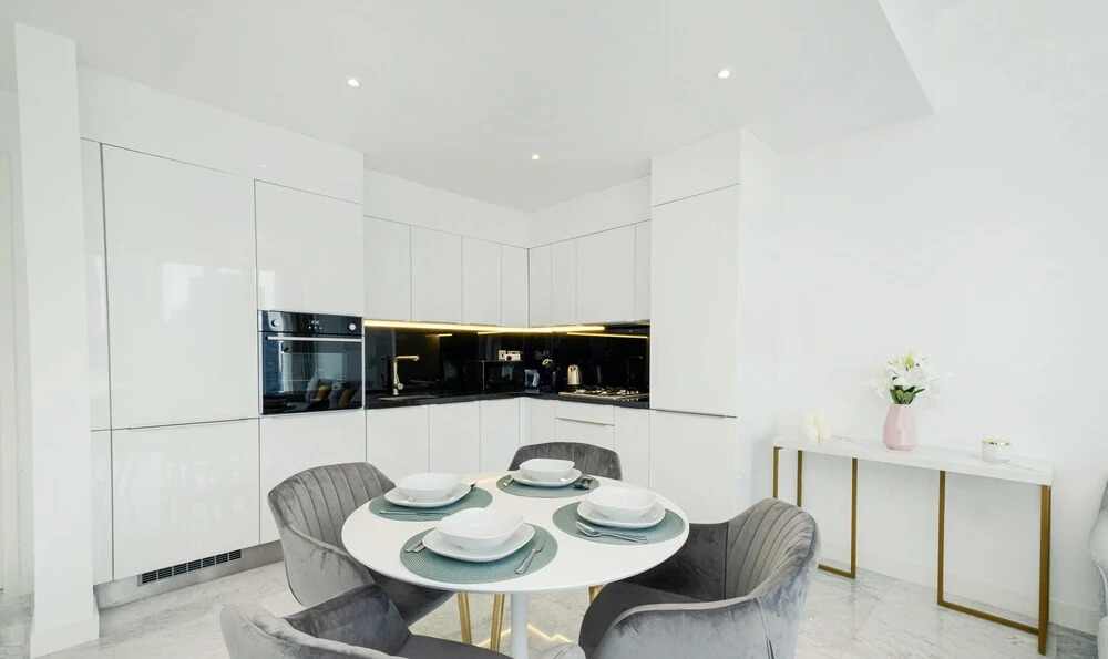 Дубай: LUX The Pad Executive Suite 1