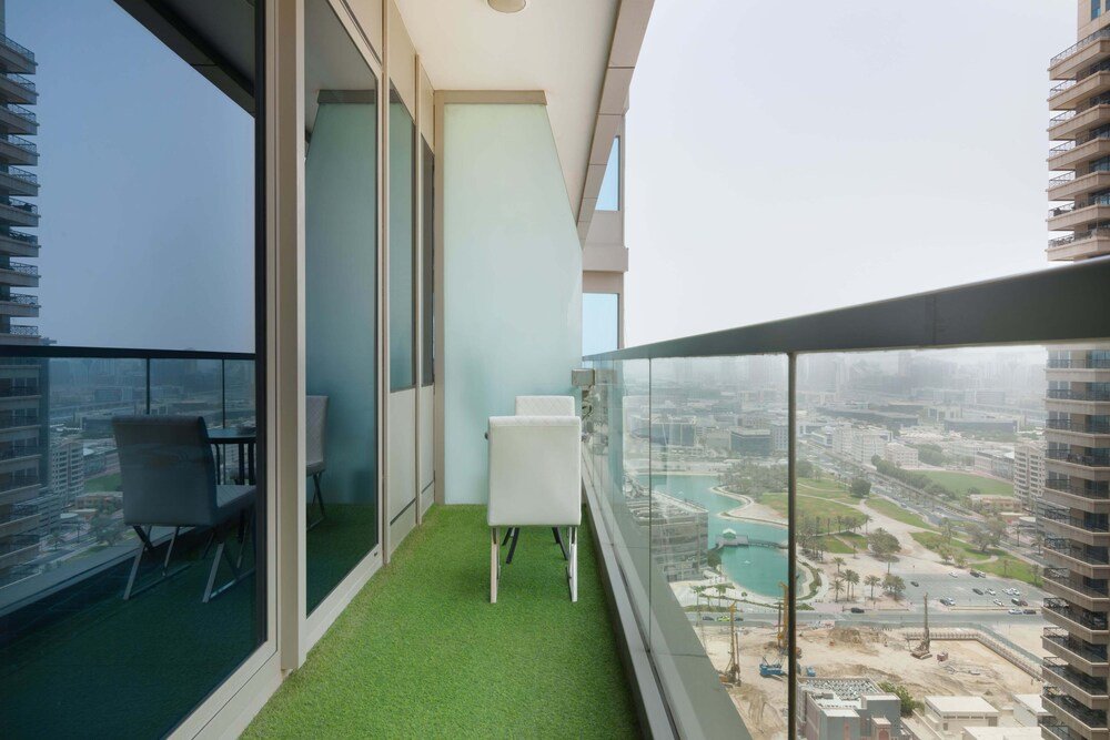 Дубай: Maison Privee - Spacious 1/Bed apartment in Dubai Marina