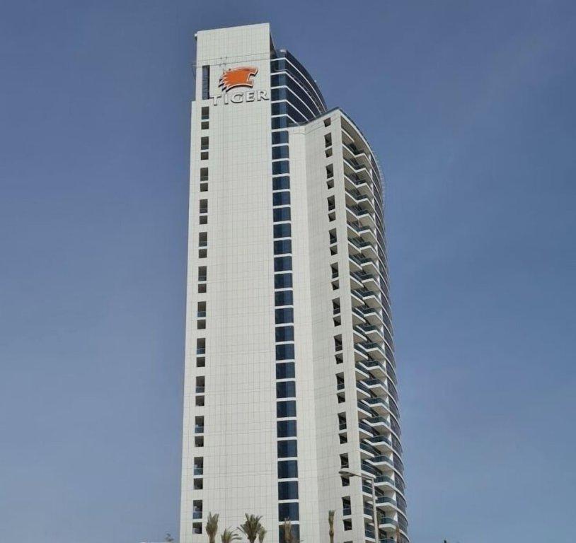 Дубай: Marco Polo - Pastel Studio with Stunning Aerial City Views