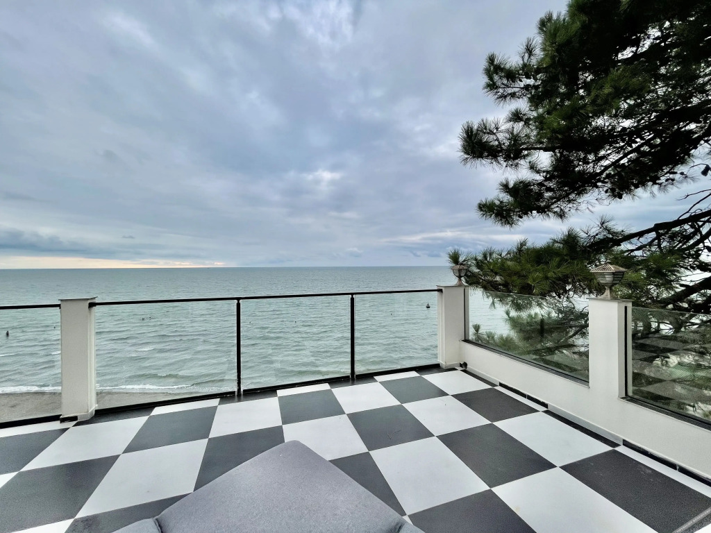 Claude Monet Seaside Hotel — фото 4