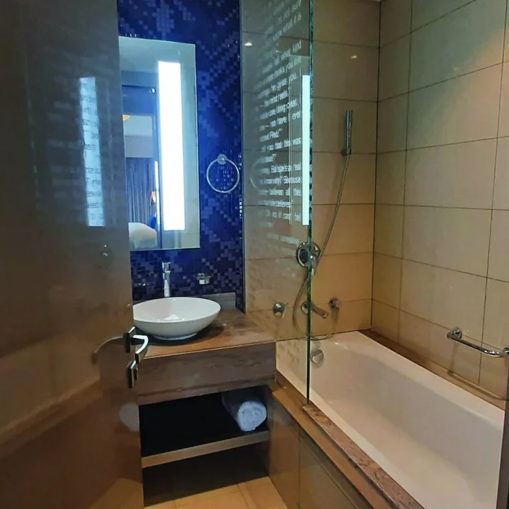 Дубай: Quill Residence Three Bedroom Apartment with 5 Star Amenities