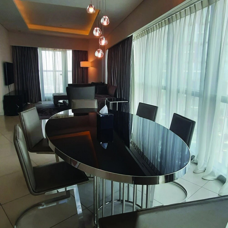 Дубай: Quill Residence Three Bedroom Apartment with 5 Star Amenities