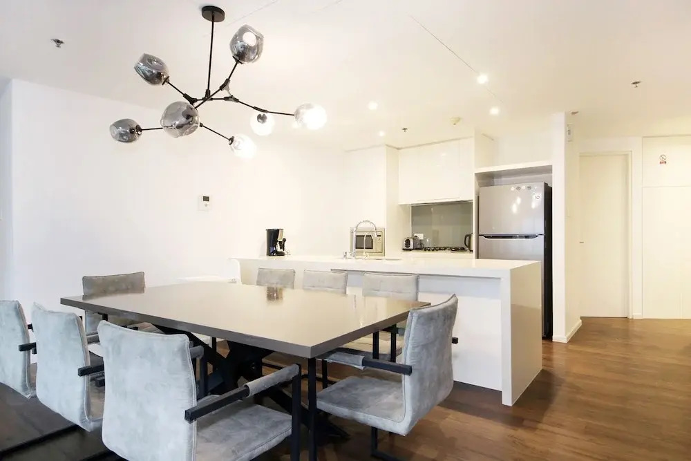 Дубай: 3 Bedroom Apartment in D1 Tower