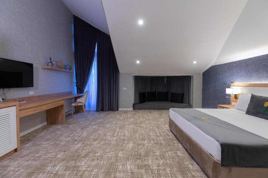 Баку: Merida Hotel Баку