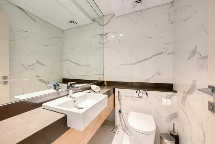 Дубай: Urban 1BR w Golf Course Views