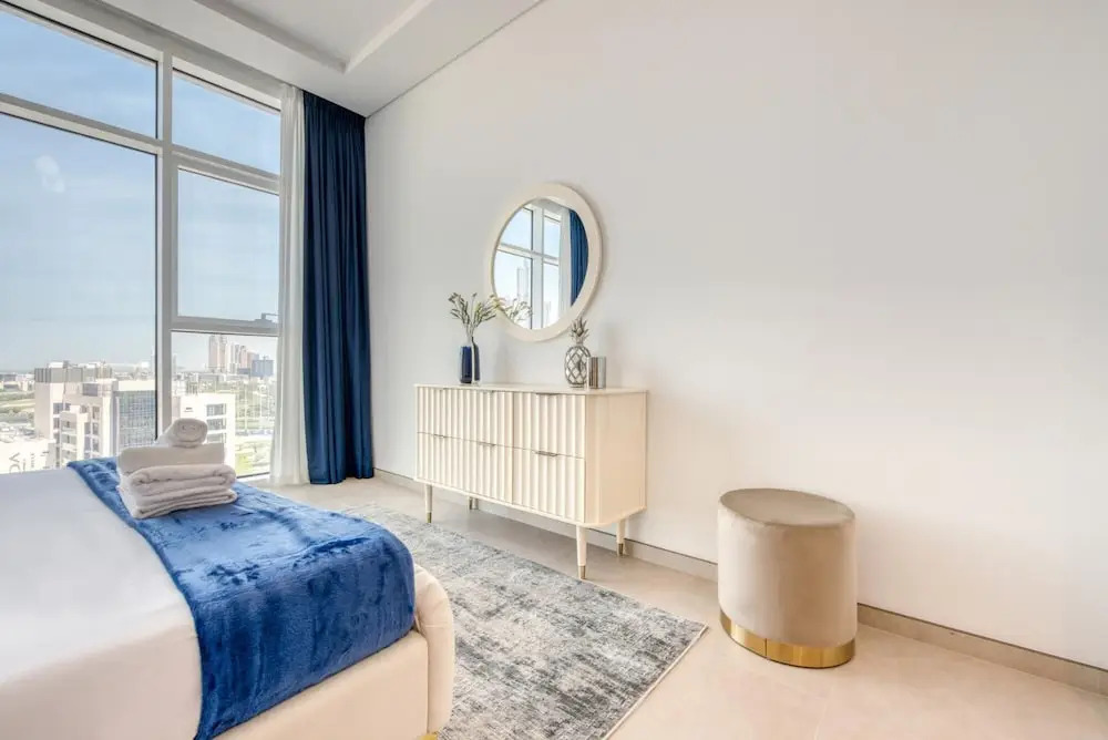 Дубай: Urban 1BR w Golf Course Views