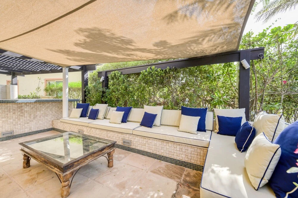 Дубай: Cluster 16 Jumeirah Island