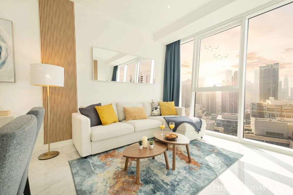 Дубай: LUX The Pad Executive Suite 2