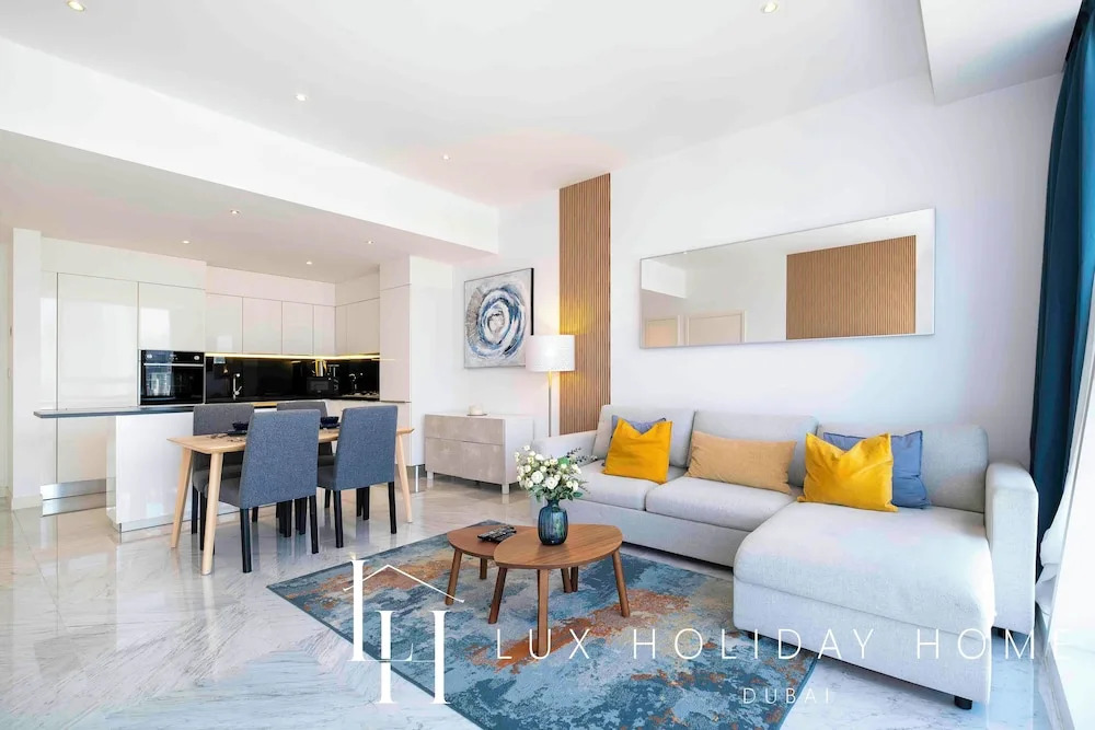 Дубай: LUX The Pad Executive Suite 2