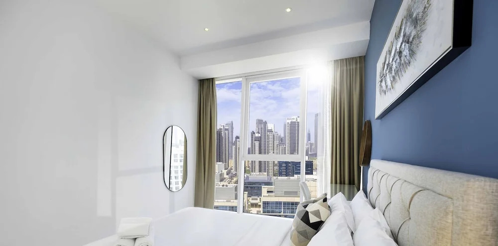 Дубай: LUX The Pad Executive Suite 2