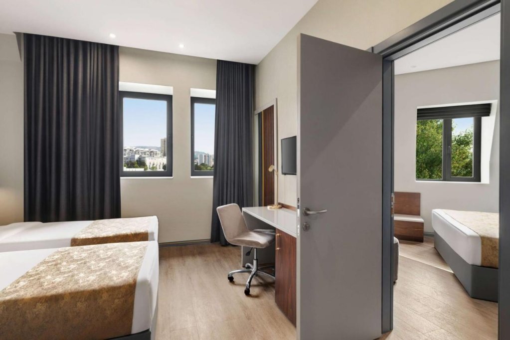 Тбилиси: Tbilisi Chambers Trademark Collection by Wyndham