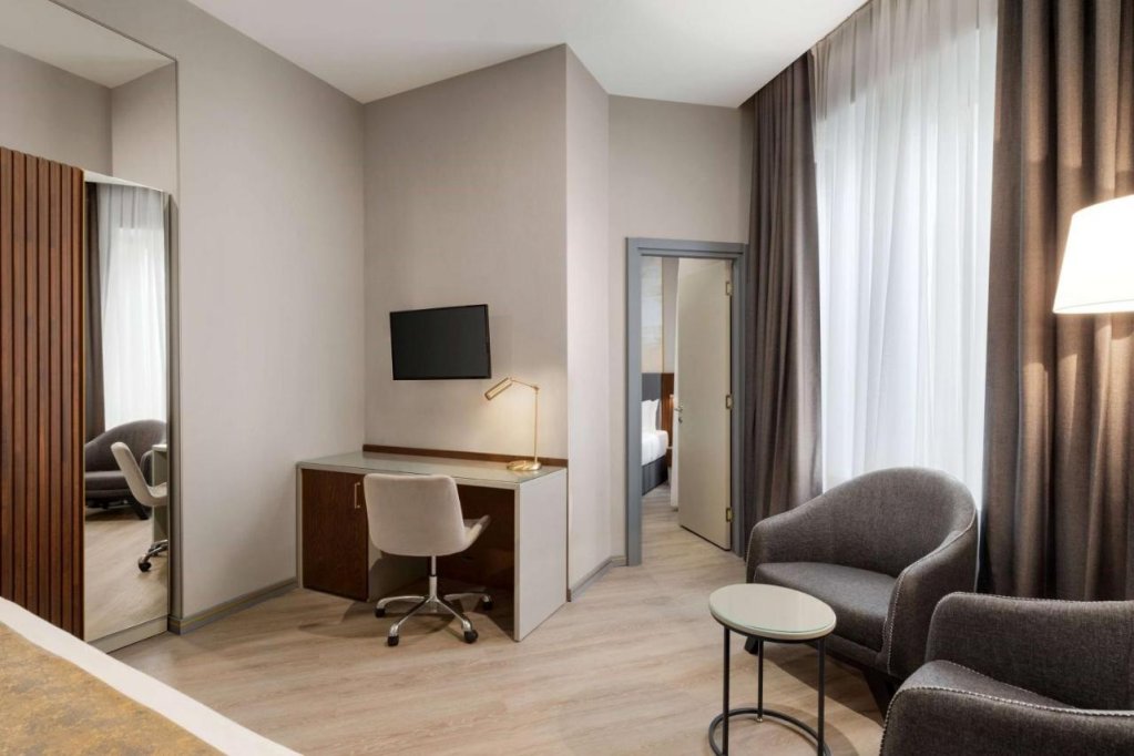 Тбилиси: Tbilisi Chambers Trademark Collection by Wyndham