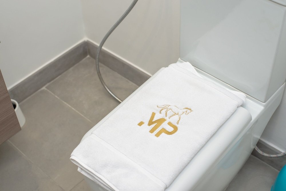 Дубай: Marco Polo - Studio in JVC Amidst Parks + Gym & Pool