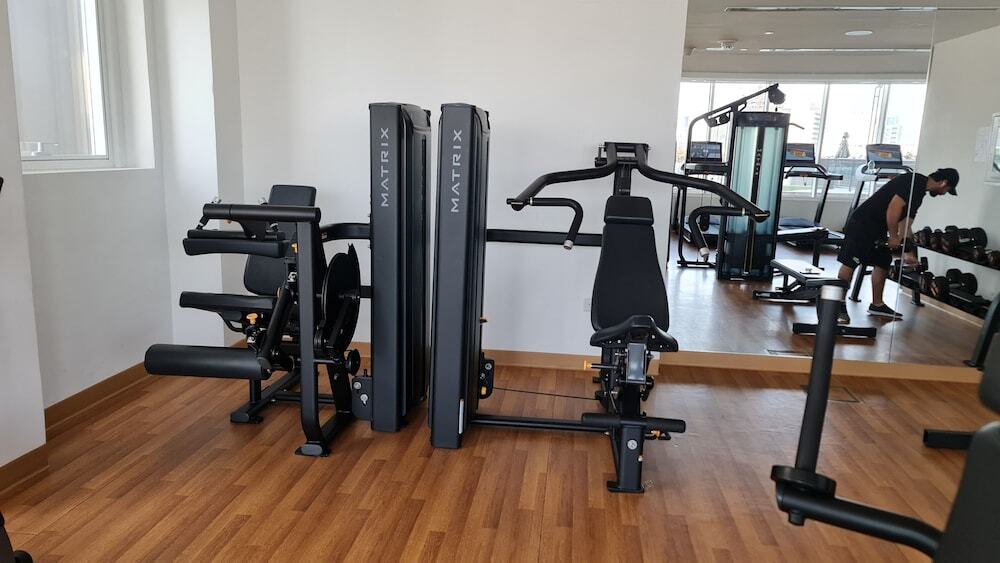 Дубай: Marco Polo - Studio in JVC Amidst Parks + Gym & Pool